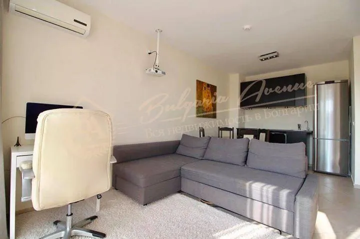 Новая двухкомнатная квартира с мебелью на море в к.Солненчый Берег