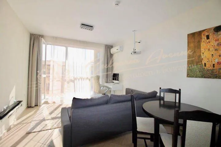 Новая двухкомнатная квартира с мебелью на море в к.Солненчый Берег