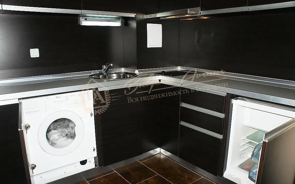 Двухкомнатная меблированная квартира на побережье в Равде