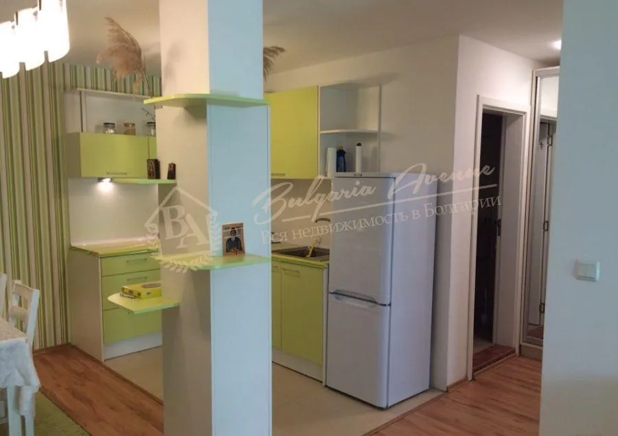 Новый, стильный апартамент с мебелью в 200 м от моря, г.Святой Влас