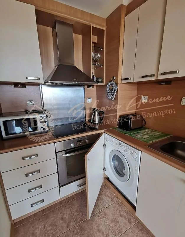 Квартира в жилом доме с видом на море в центральной части г.Святой Влас