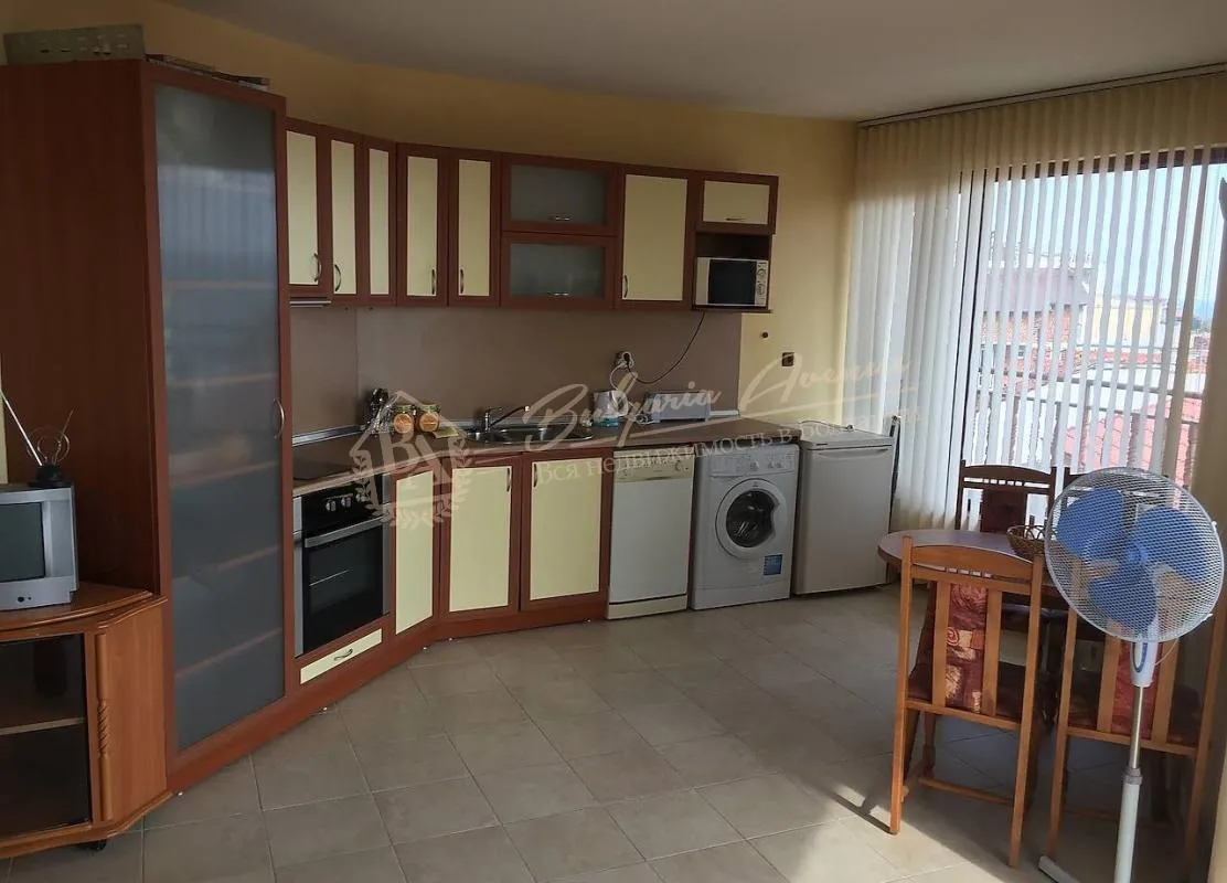 Двухкомнатная квартира в жилом доме с видом на море в г.Святой Влас