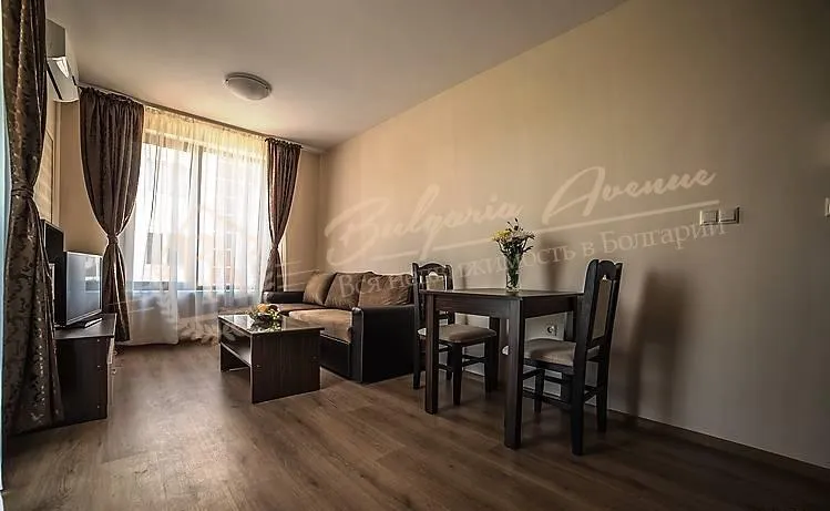 Двухкомнатная квартира для ПМЖ в 250 м от пляжа в г.Несебър