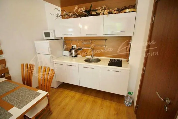 Двухкомнатная квартира в элитном комплексе на Солнечном берегу