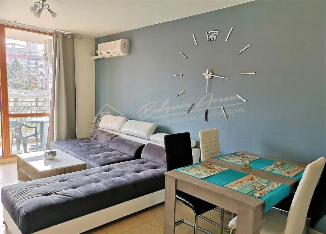 Меблированная, двухкомнатная квартира в 150 м от моря, к.Солнечный берег