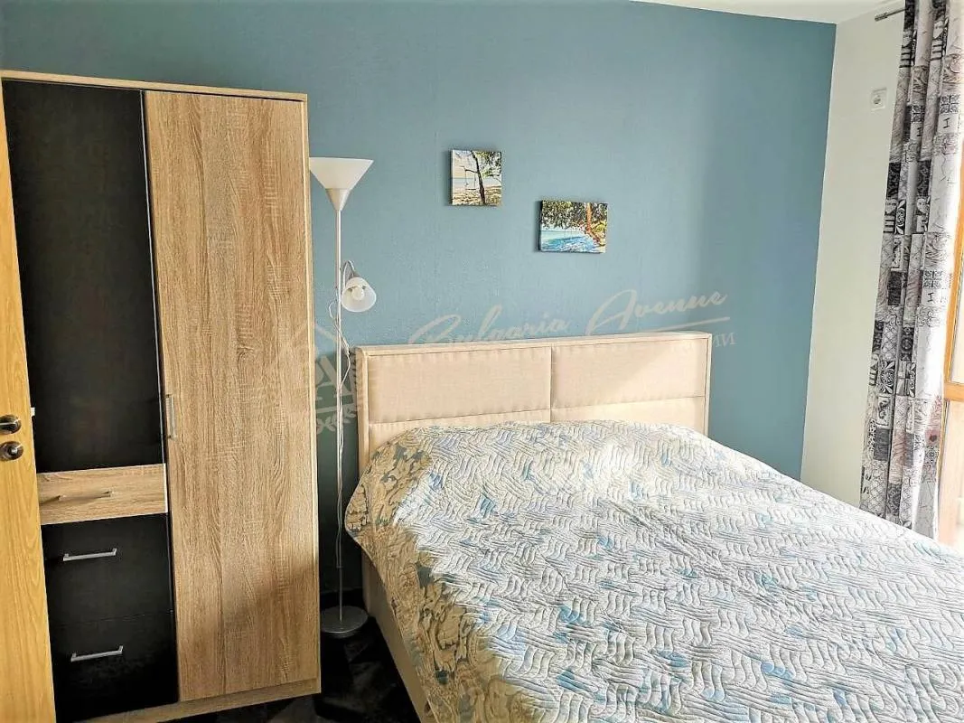 Меблированная, двухкомнатная квартира в 150 м от моря, к.Солнечный берег