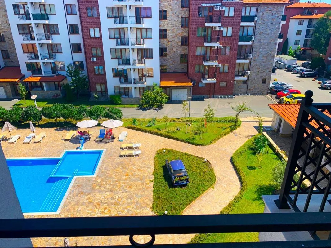 Апартамент с 1 спальней в минуте от пляжа в Равде