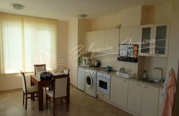 Апартамент с 1 спальней и видом на море в комплексе Sunrise, г.Созополь