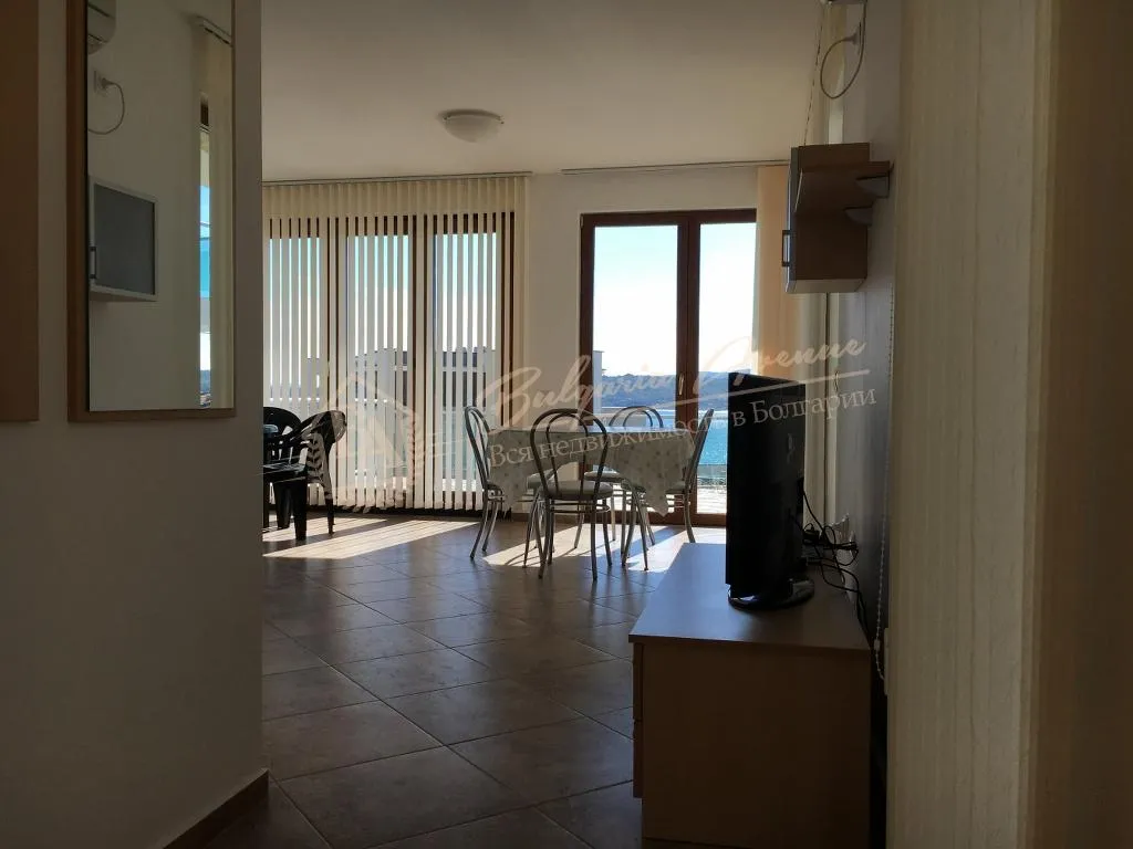 Апартамент с 1 спальней и панорамным видом на море, г.Созополь.