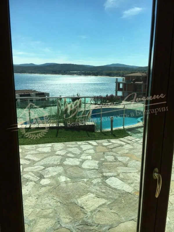 Апартамент с 1 спальней и панорамным видом на море, г.Созополь.