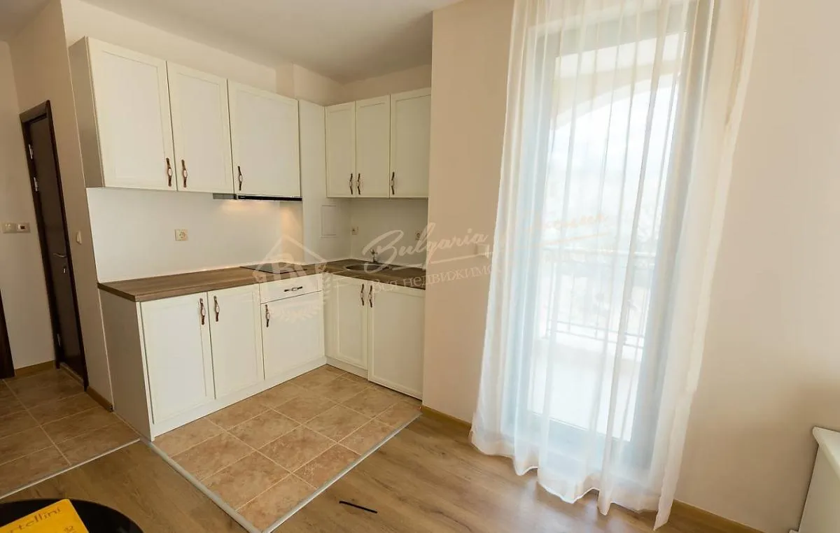 Двухкомнатная квартира в новом, жилом доме в г. Несебре