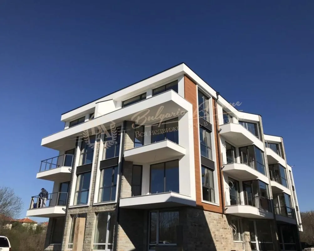 Двухкомнатная квартира на первой линии от застройщика в Сарафово, г.Бургас