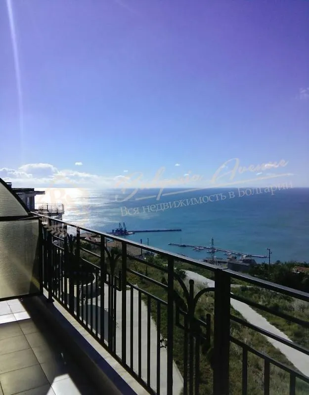 Двухкомнатная квартира с захватывающим видом в морском городе Балчик