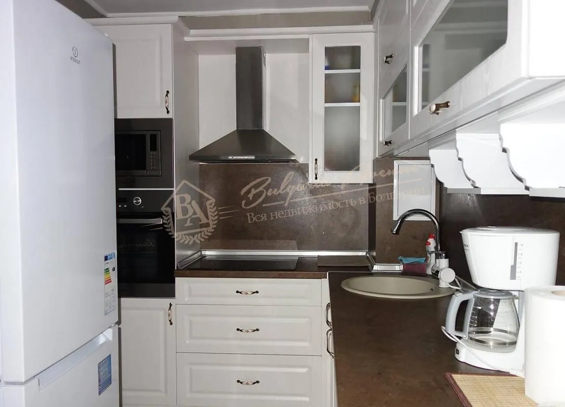 Дизайнерски меблирован апартамент с 1 спальней в новом доме, г.Несебр