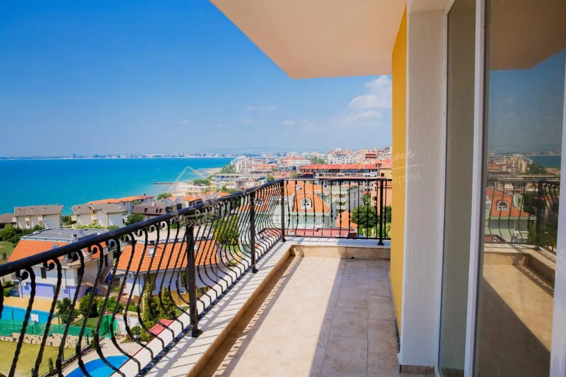 Квартира с 1 спальней на первой линии с видом на море в г. Св.Влас