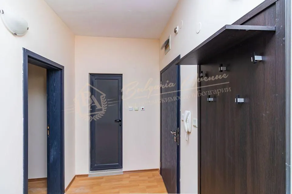 Апартамент с 1 спальней в закрытом комплексе с видом на море, к.Золотые пески