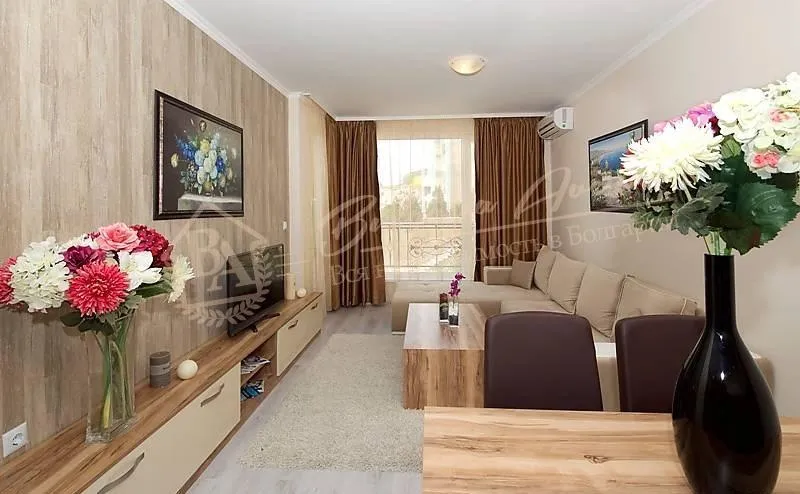 Дизайнерская квартира с 1 спальней в элитном комплексе в 150 м моря, г.Св.Влас