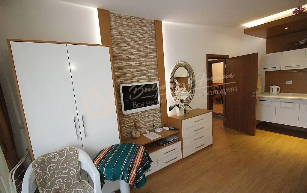 Двухкомнатная квартира в элитном комплексе на Солнечном берегу