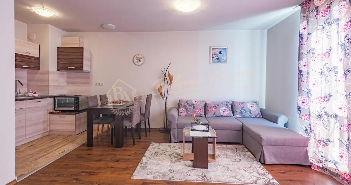 Просторный, светлый апартамент с 1 спальней на 1 линии