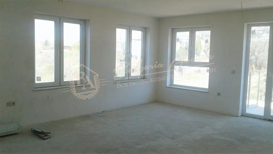 Двухкомнатная квартира в новом доме с элегантной архитектурой, г.Варна