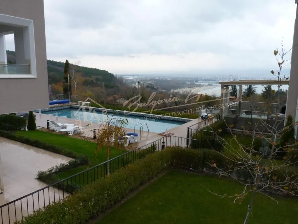 Двухкомнатная квартира в новом доме с элегантной архитектурой, г.Варна