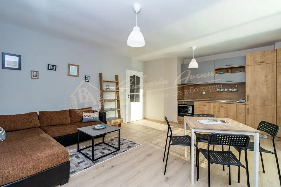 Светлая, уютная квартира в жилом доме с 1 спальней и с видом на море в г.Варна