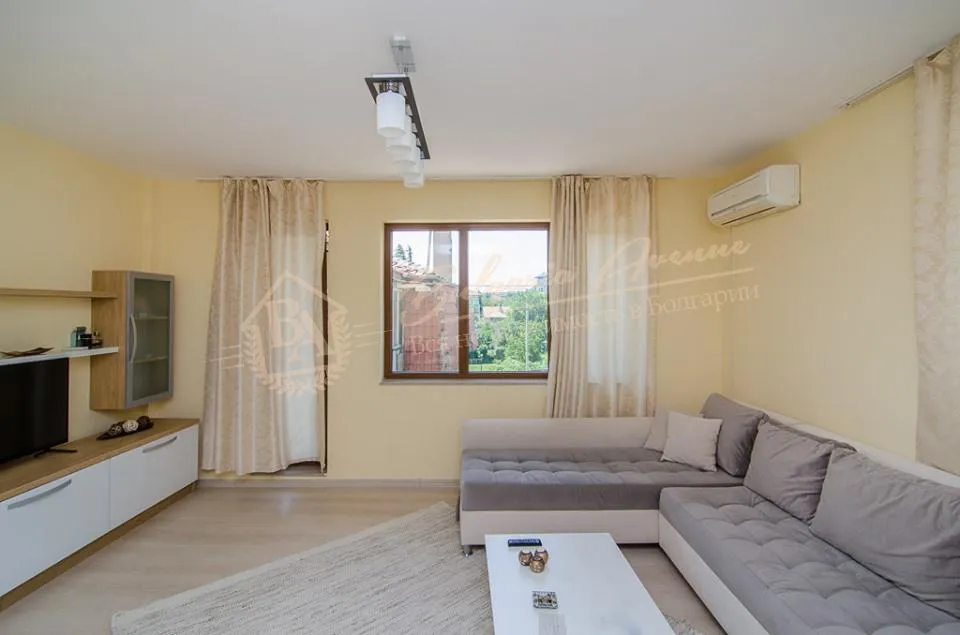 Элитная двухкомнатная квартира с парковкой в г.Варна