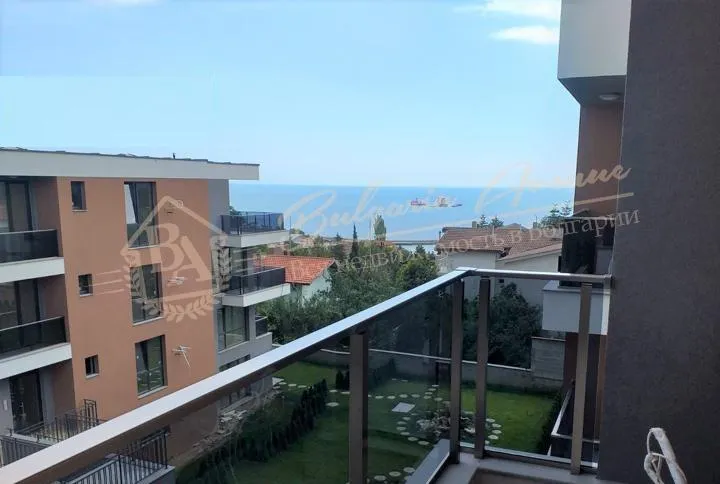 Двухкомнатная квартира с видом на море в м-т Евсиновград в г.Варна