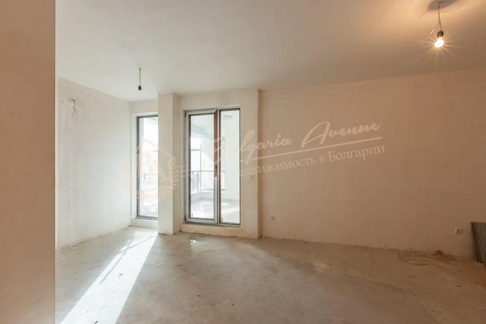 Двухкомнатная квартира в новом доме под инвестицию в центре, г.Варна