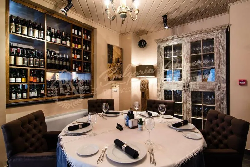 Прекрасный восстановленный памятник культуры в центре г.Варна