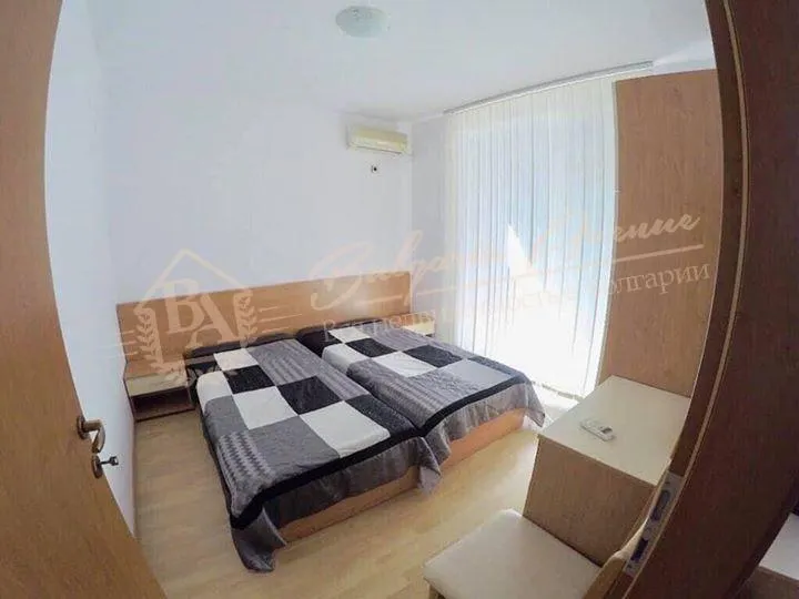 Трехкомнатная меблированная квартира на Солнечном берегу