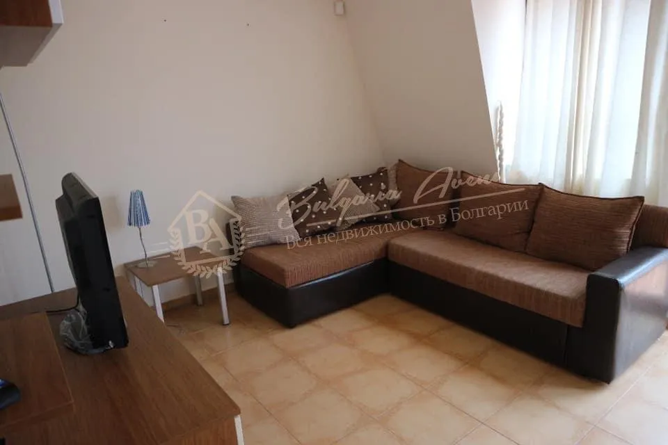 Трехкомнатная квартира с мебелью у моря в г.Несебр