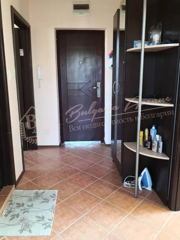 Трехкомнатная квартира с мебелью, к.Солнечный Берег