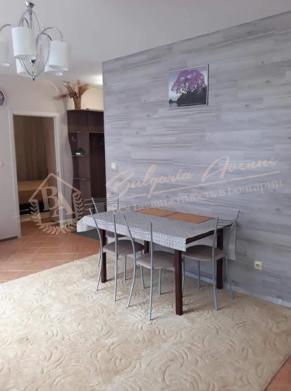 Трехкомнатная квартира с мебелью, к. Солнечный Берег