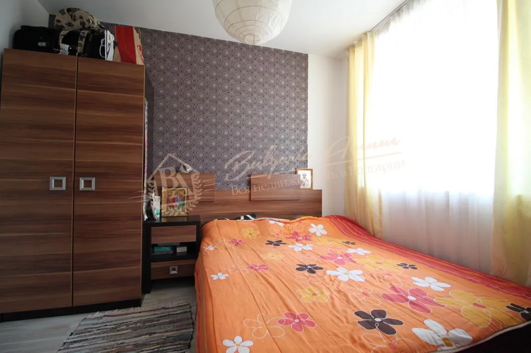 Трехкомнатная квартира с мебелью в закрытом комплексе, к.Солнечный Берег