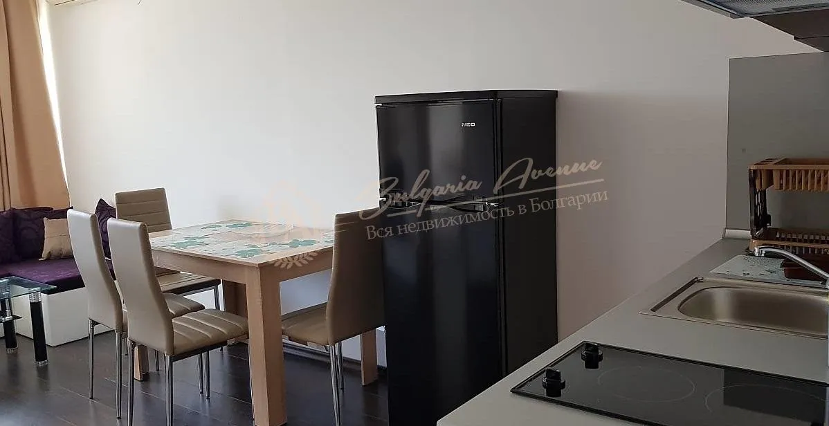 Трехкомнатная квартира с мебелью в закрытом комплексе, к.Солнечный берег