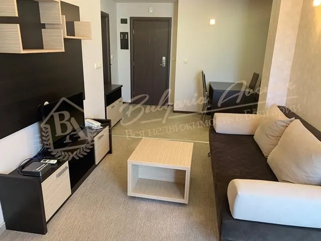 Апартамент с 2 спальнями в закрытом комплексе у моря в к.Солнечный берег