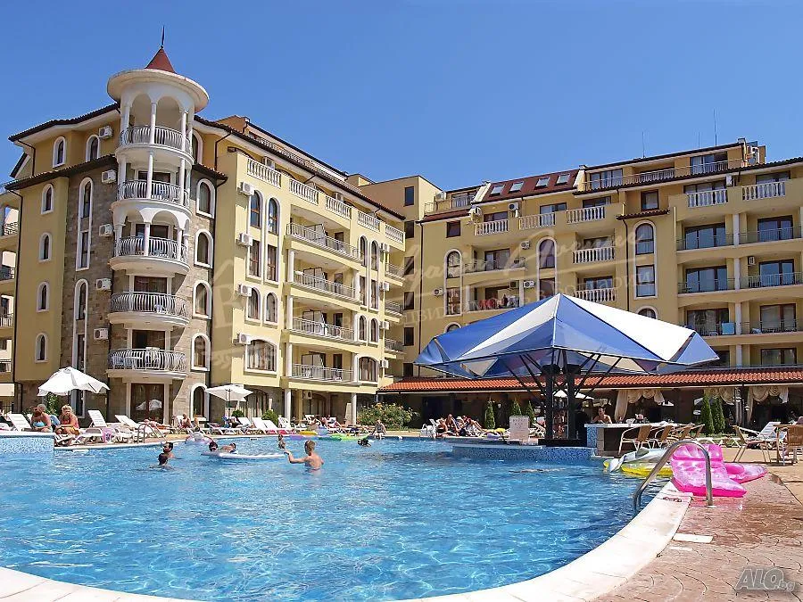 Трехкомнатная квартира в комплексе Summer Dreams, Солнечный берег