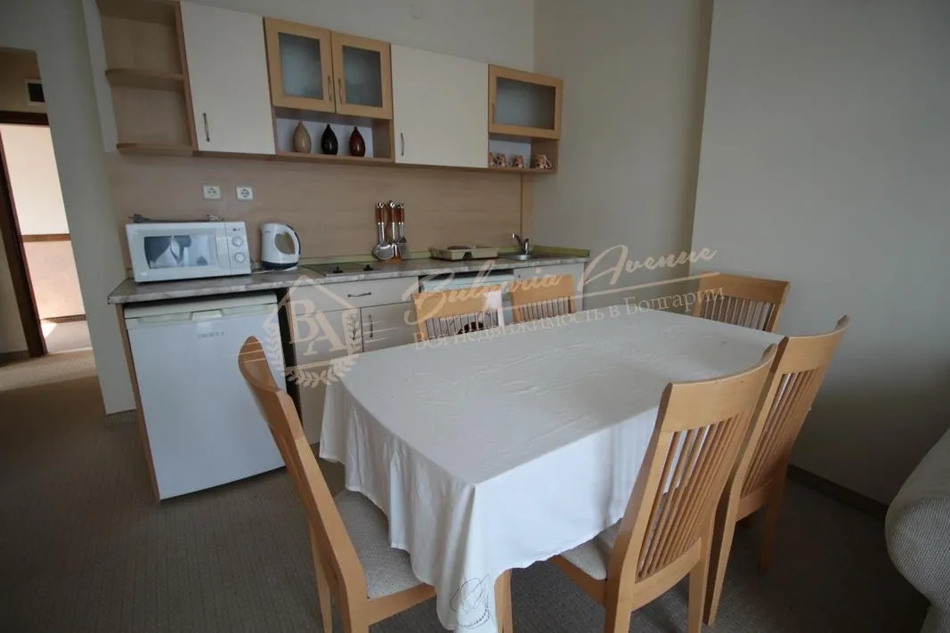 Трехкомнатная квартира с видом на море в 150 м от пляжа, к.Солнечный Берег