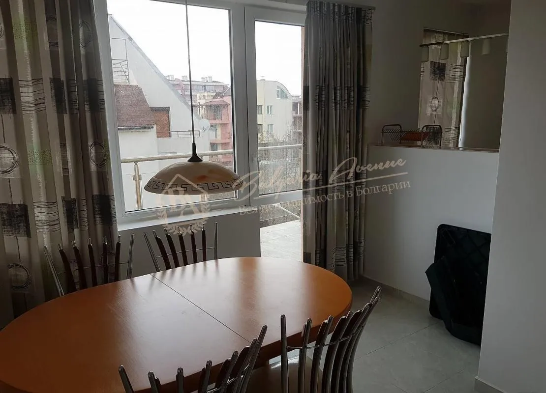 Трехкомнатная квартира, без таксы обслуживания, в южой части Несебра