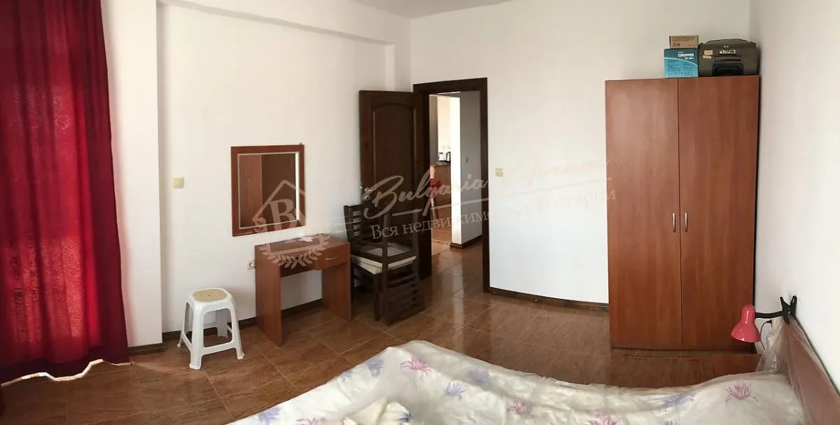 Трехкомнатная квартира в комплексе Трявна в метрах от моря в г. Св. Влас.