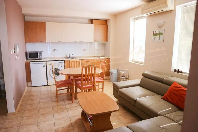 Трехкомнатная квартира с фронтальным видом на море в г.Святой Влас