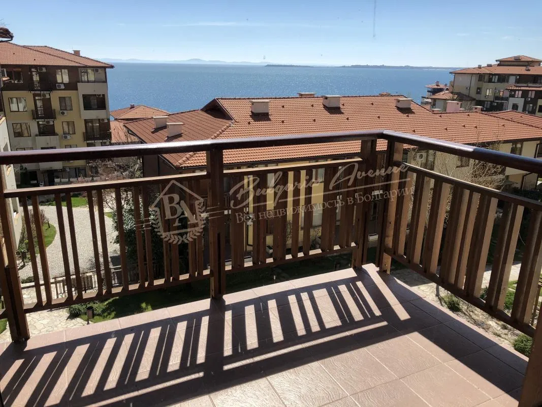 Апартамент с 2 спальнями в Garden of Eden, на первой линии в г.Св.Влас