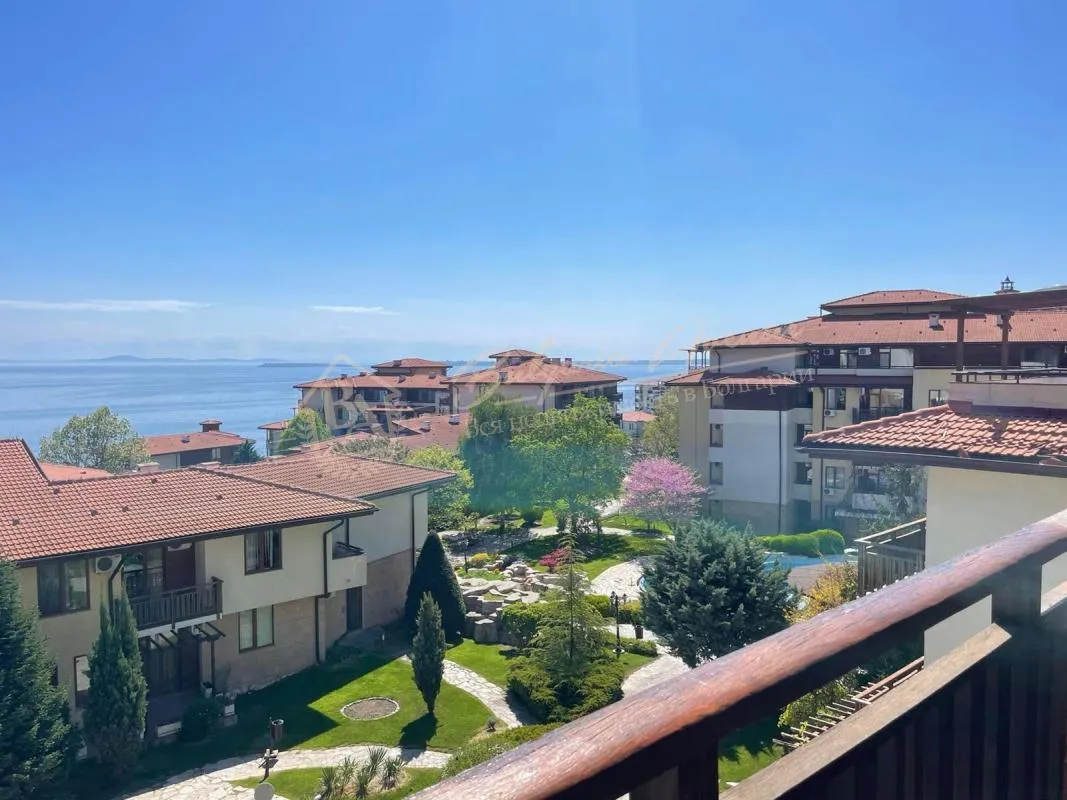 Апартамент с видом на море на первой береговой линии в элитном «Райский Сад», Святой Влас