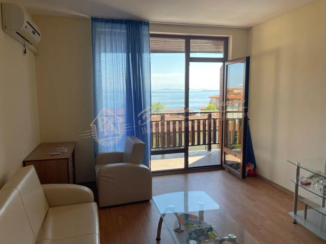 Апартамент с видом на море на первой береговой линии в элитном «Райский Сад», Святой Влас