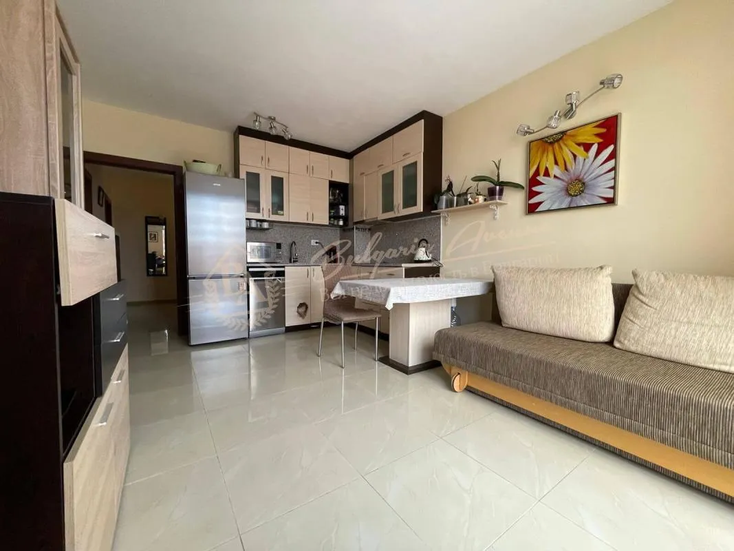 Трехкомнатный апартамент в комплексе EMERALD PARADISE, Солнечный берег