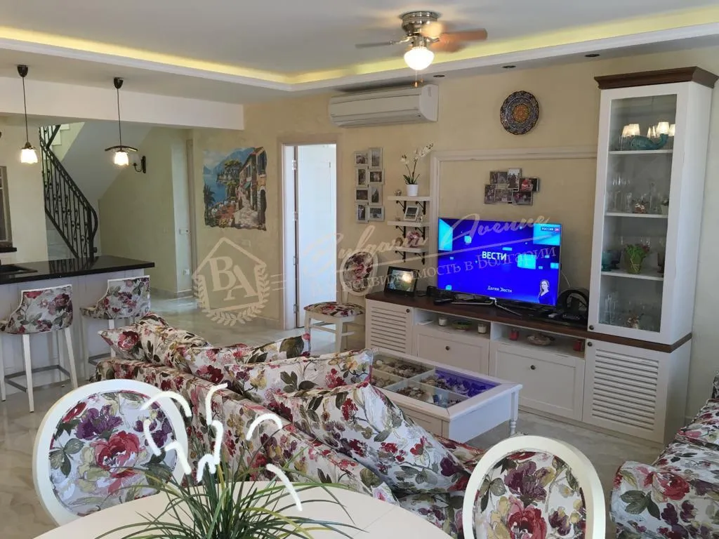 Мезонет с панорамным видом на море в элитном комплексе «Артур» Святой Влас