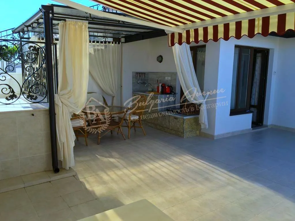 Мезонет с панорамным видом на море в элитном комплексе «Артур» Святой Влас