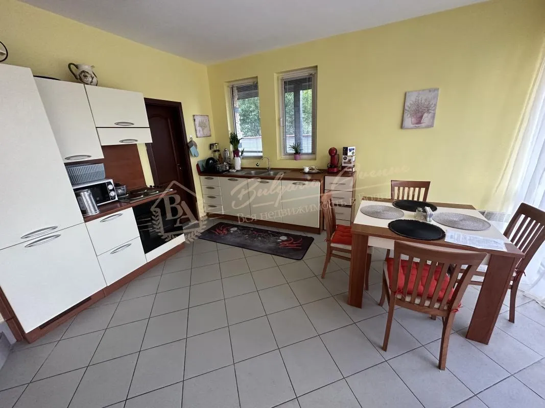 Двухэтажный дом в жилом комплексе с бассейном в с. Горица, обл. Бургас