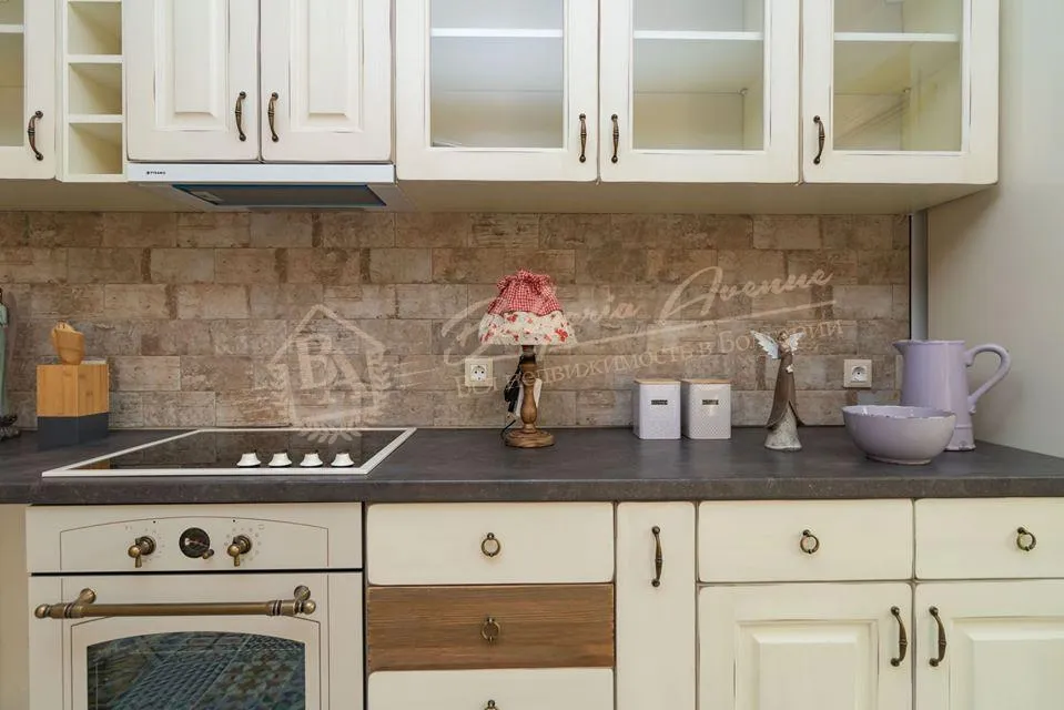 Трехкомнатная квартира для ценителей, с панорамой на залив в г.Варна